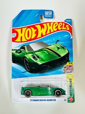 Hot Wheels '17 Pagani Huayra Roadster - Green Die-Cast Toy Car